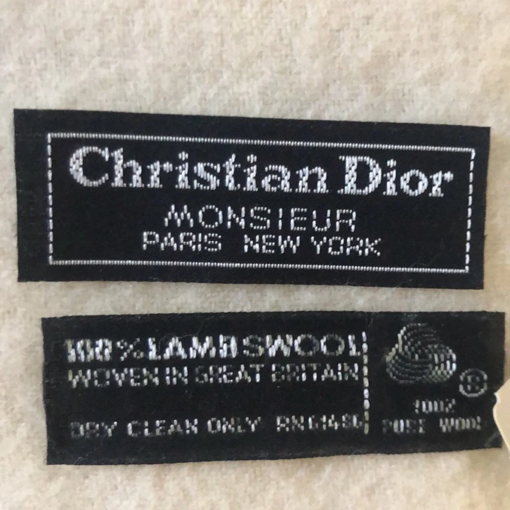 VTG NWT Christian Dior Monsieur Scarf Paris New York. 100% wool. Great Britain