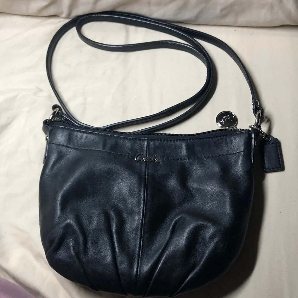 Coach Ashley Leather Crossbody Shoulder Bag Black Purse NEW CONDITION