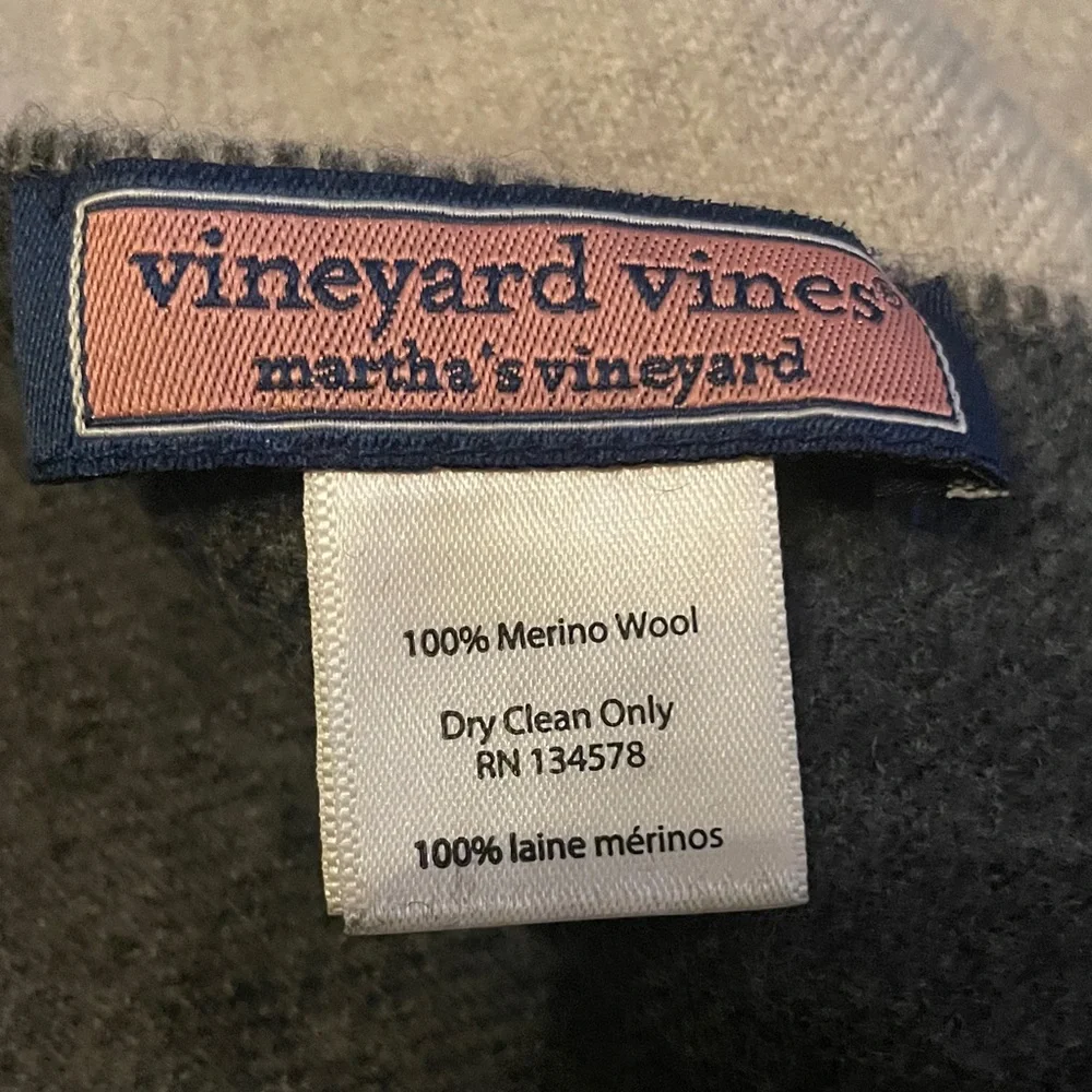Vineyard Vines Merino Wool Two-Tone Fringe Scarf🖤