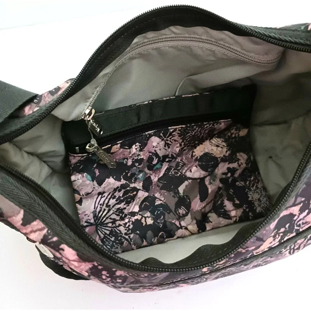 NEW Le Sportsac Deluxe Crossbody Bag w Zippered Pouch Gray/Pink Printed Nylon