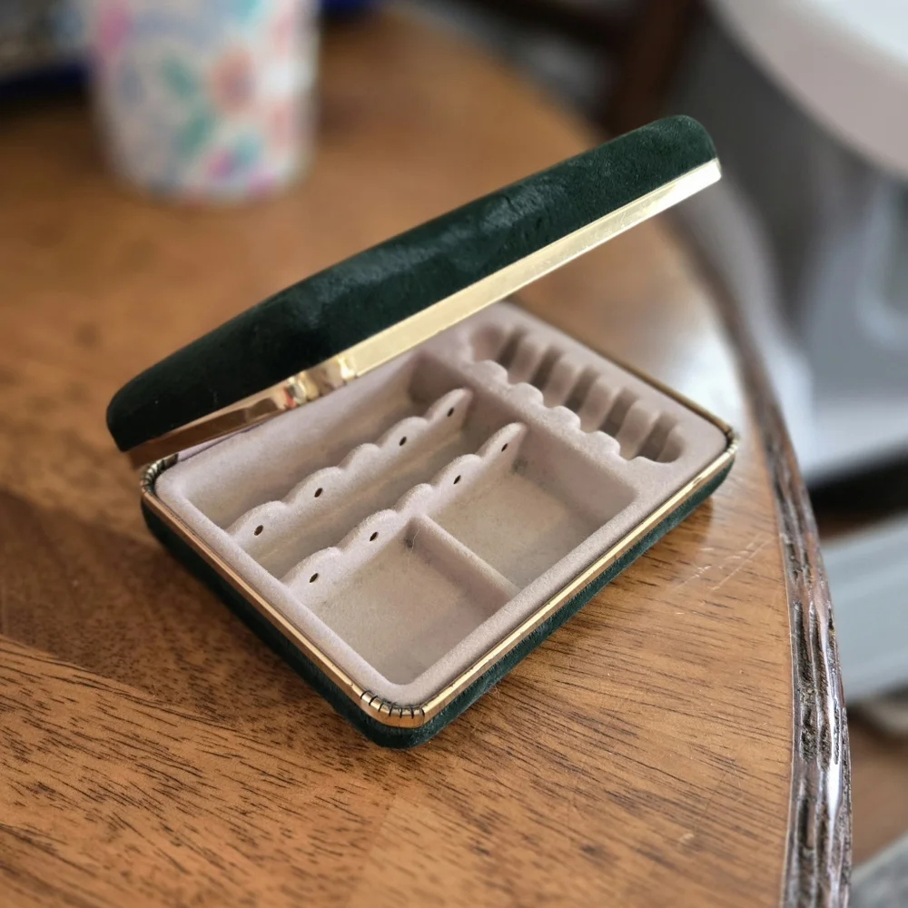 Green Velvet Hinged Travel Jewelry Box With Mirror