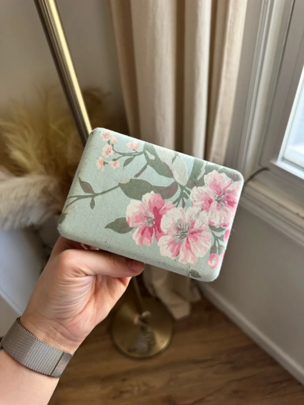 Vintage Floral Fabric Covered Travel Jewelry Hard Case Clam Shell with Mirror