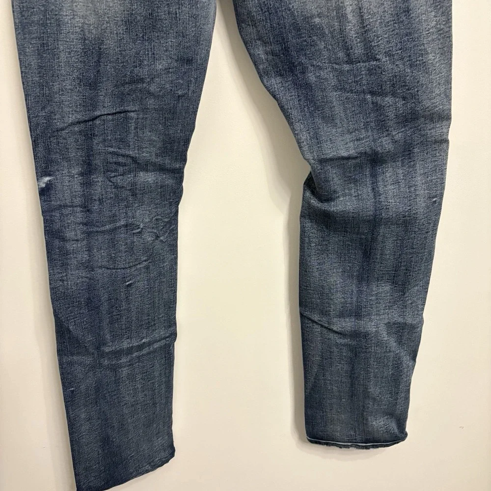 Rue 21 Premium Men's 30X32 Jeans Blue Design Patch Distressed Skinny Fit Denim