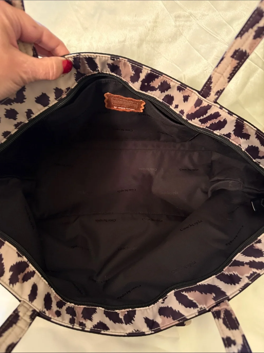 🤎🖤 Coach NWT Coachtopia Leopard Print Loop East/West Bow Tote Bag