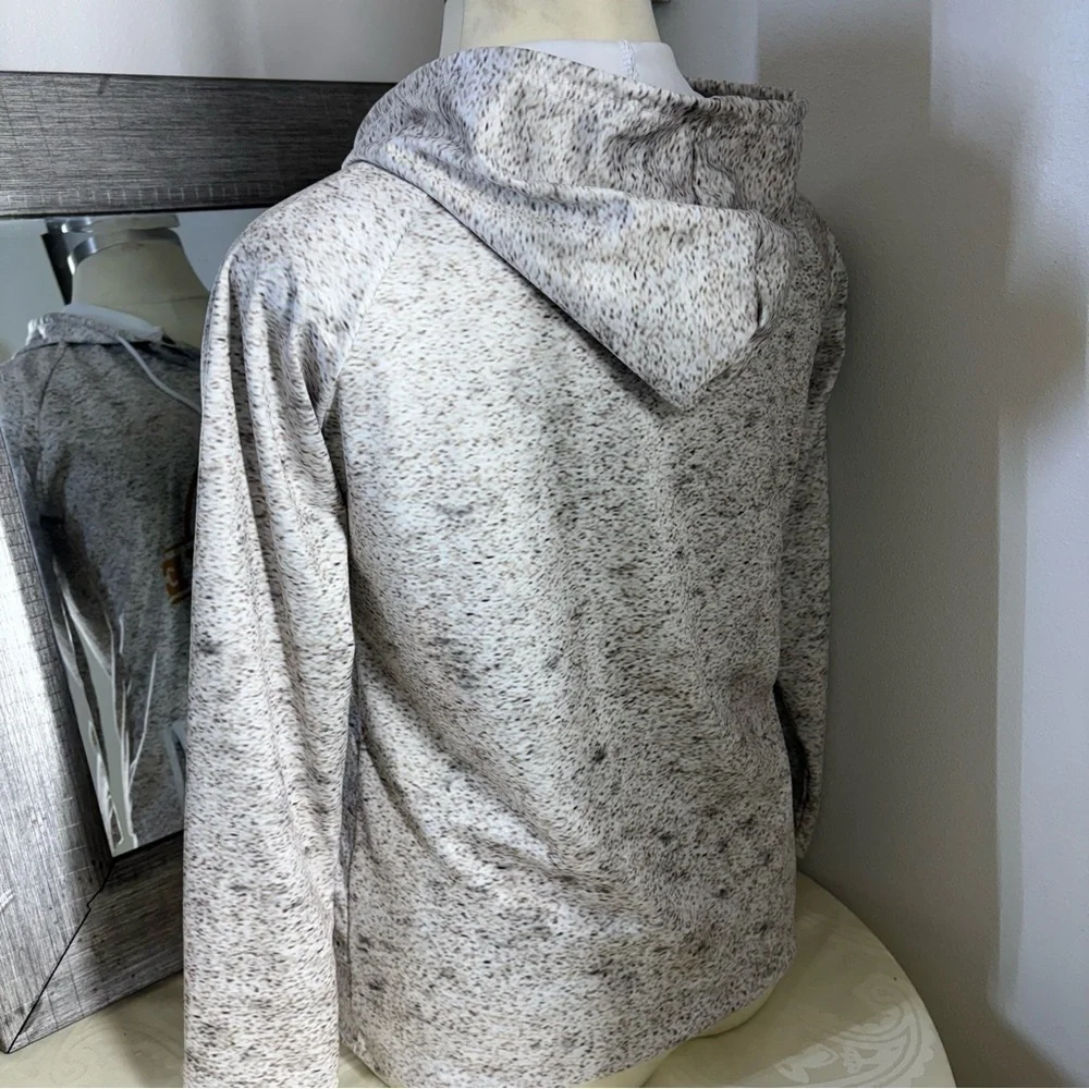 Source Unknown Gray Sweater with Vintage Logo