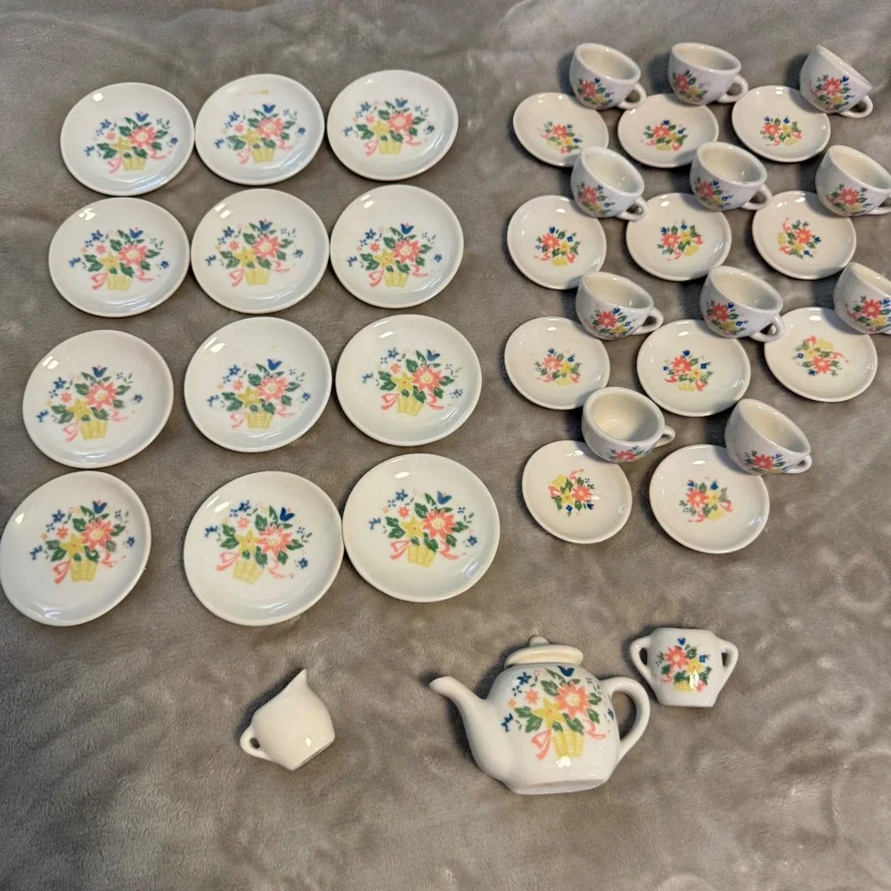 Vintage Miniature Floral Tea‎ Set 35 Pieces Cottagecore Display