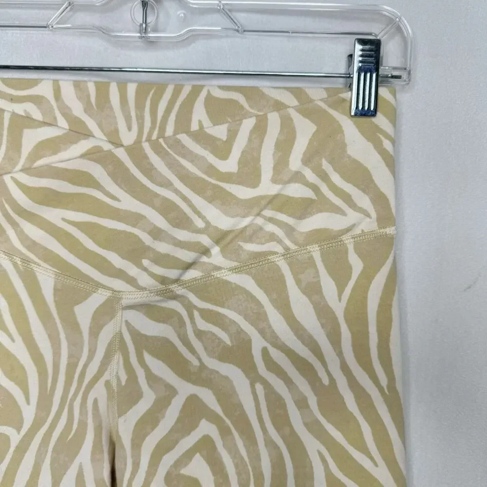 OLD NAVY / tan white zebra printed extra high rise biker shorts / M