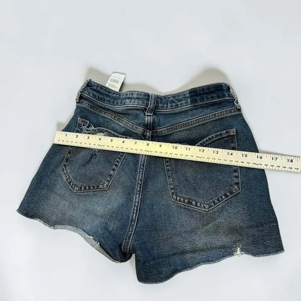 Hollister Curvy Ultra High Rise Mom Shorts W26 Size 3
