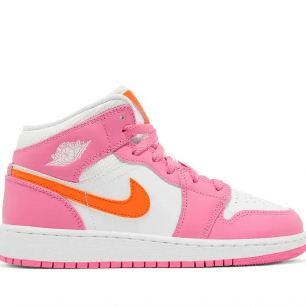 2022 Air Jordan 1 Mid “Pinksicle Orange”