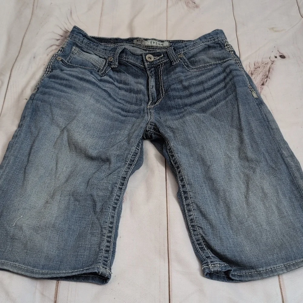 BKE Tyler Denim Jean Shorts size 29 Summer Ready Medium Wash Color