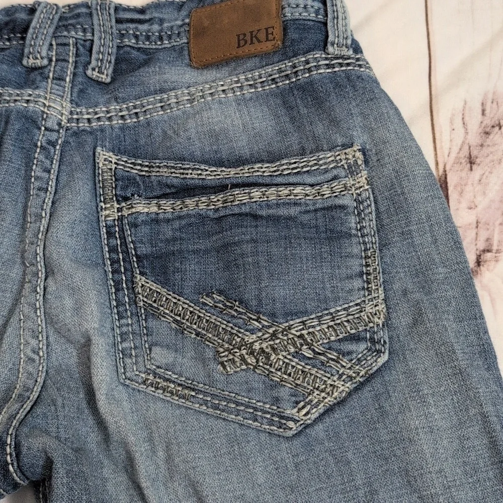 BKE Tyler Denim Jean Shorts size 29 Summer Ready Medium Wash Color