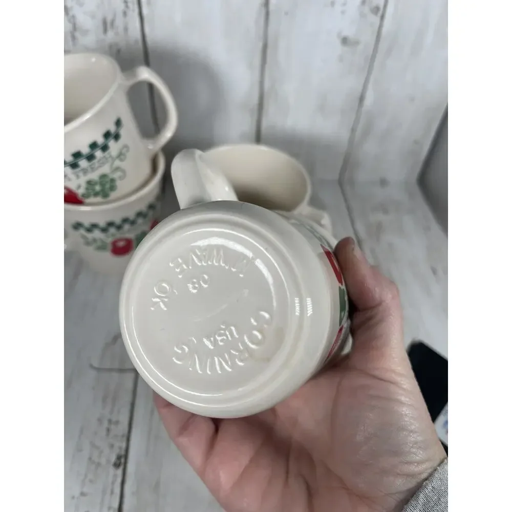 4 Corelle Corning Farm Fresh Coffee/Tea Mug Red Apples And Green