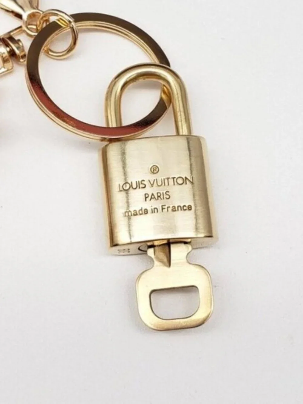 LV Authentic Gold Lock & Key 🔑 Luxury Bag Charm w/ Unbranded Keychain