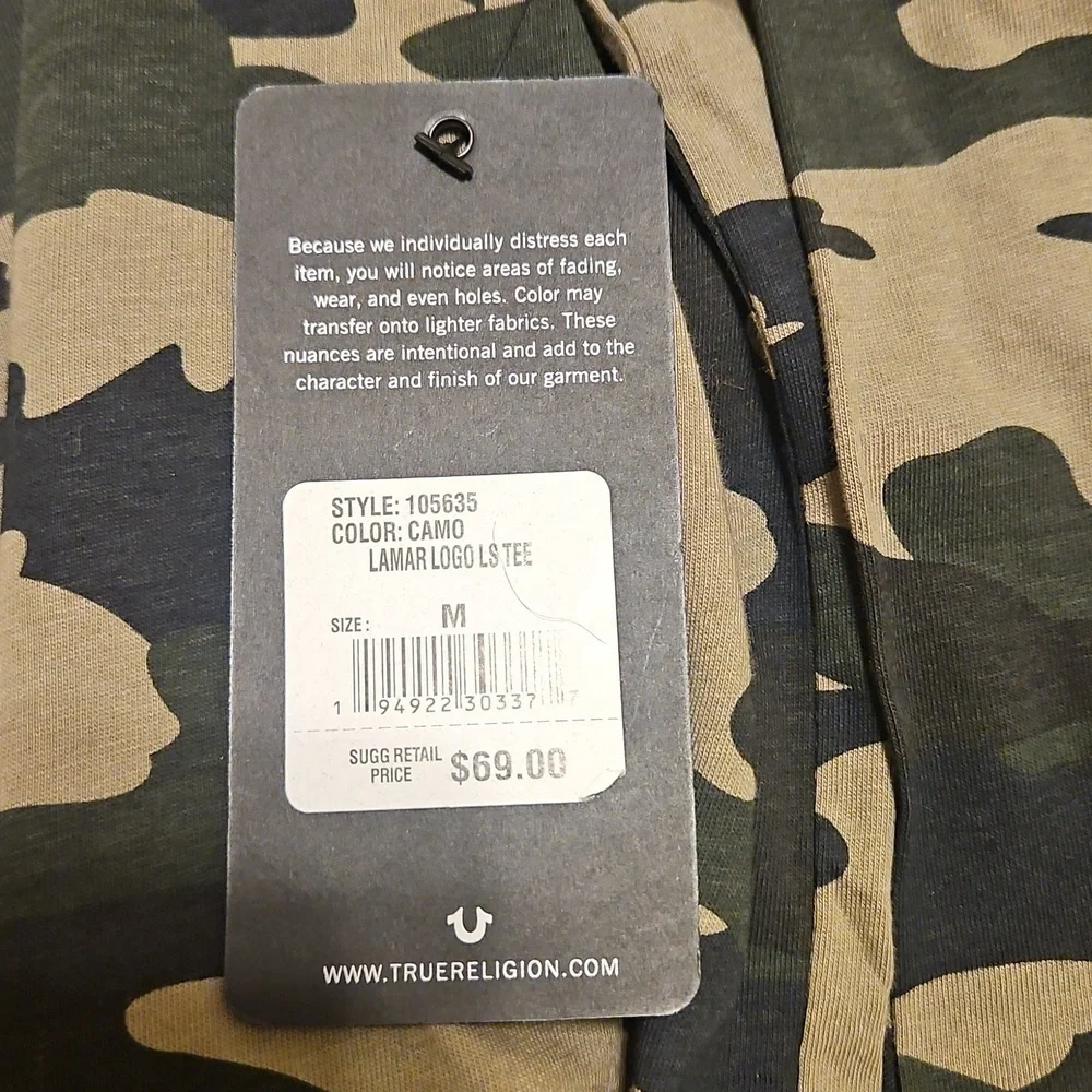 NWT True Religion Camo Print Long Sleeve Tee