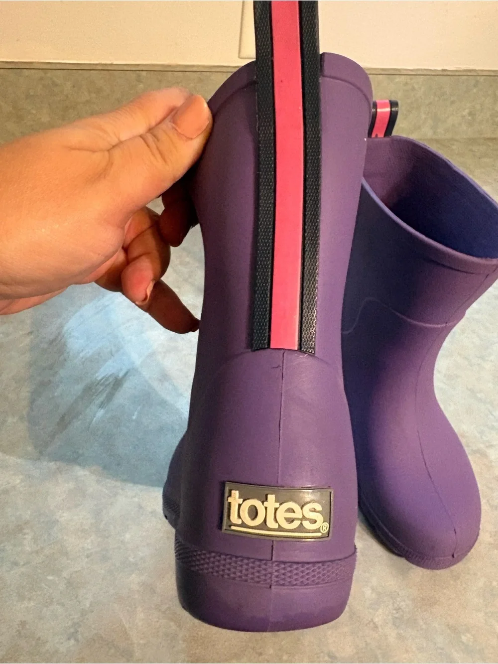 totes Kids Purple Rain Boots with Pink Pull Tabs