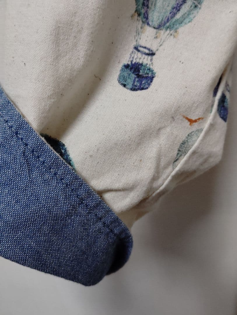 Seven-Sleeve Ecru Hot Air Balloon Print Cotton Shirt ①