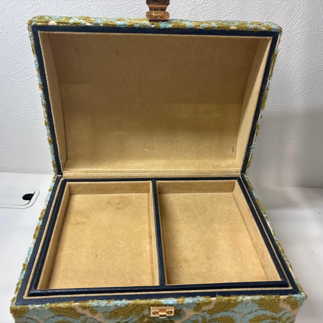 Shiseido Jewelry Box - Retro, Luxurious, Floral Case