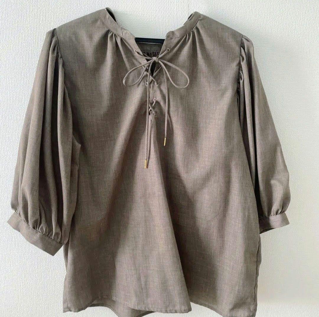 【2-Way】Sleeve Volume Lace-Up Blouse SIZE 38 (Khaki)