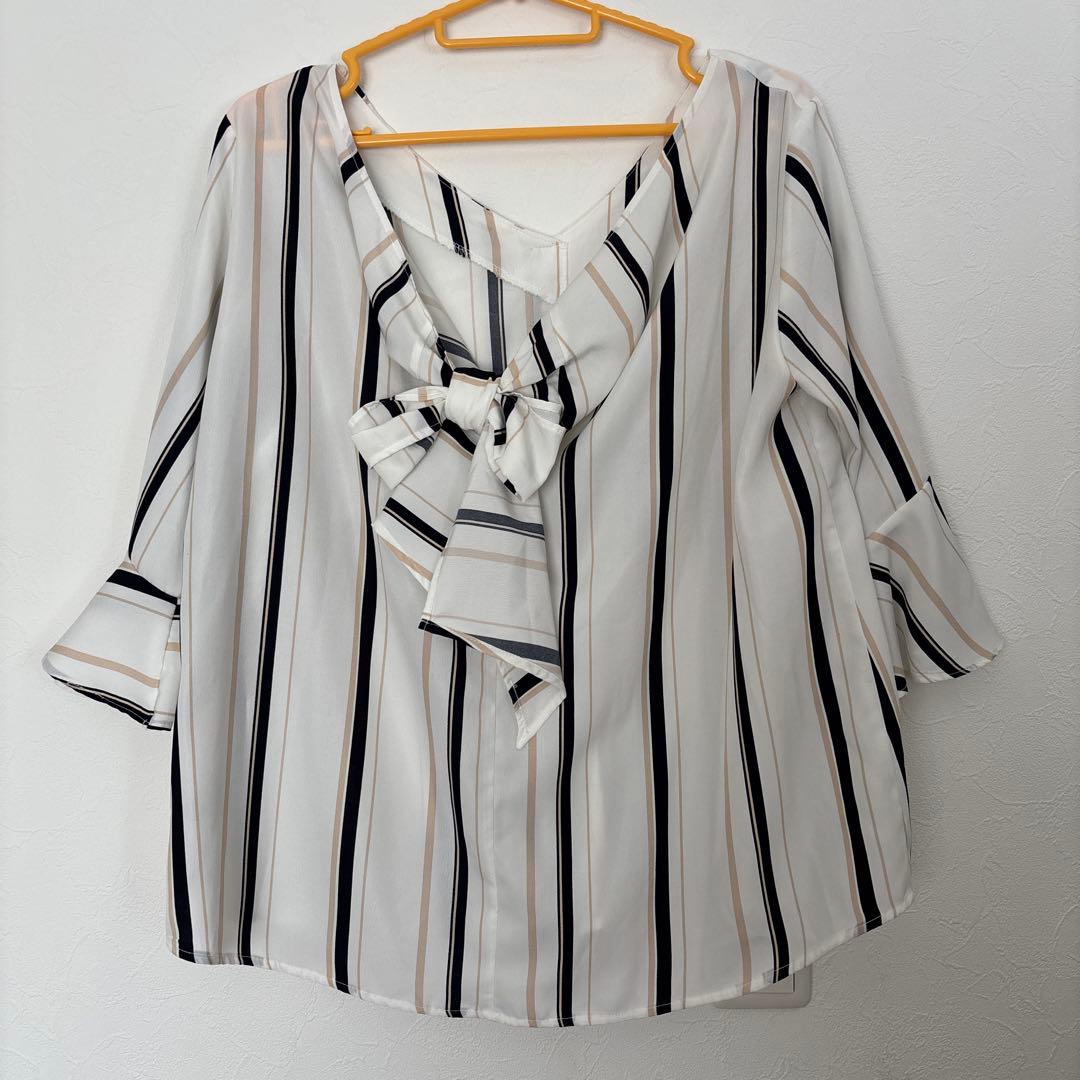 Stripe V-Neck Back Ribbon Blouse F
